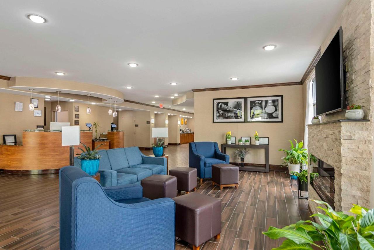 Comfort Suites At Kennesaw State University Buitenkant foto