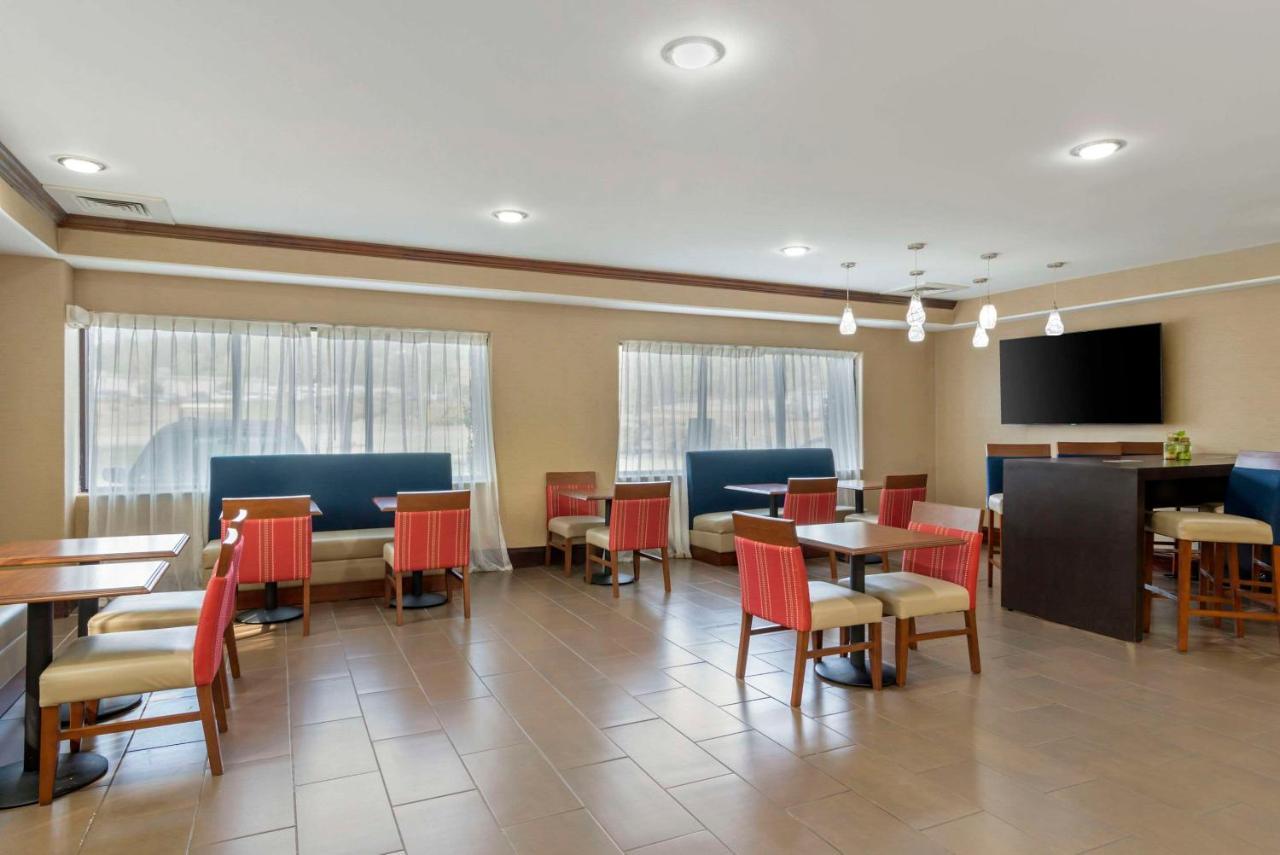Comfort Suites At Kennesaw State University Buitenkant foto
